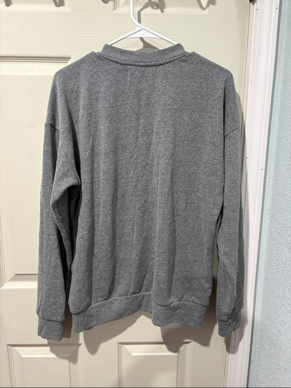 Heather Gray Heart Crewneck Sweatshirt - Casual Pullover - Picture 4 of 4